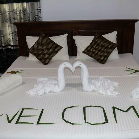Deshani Holiday Inn Dambulla Eksteriør billede