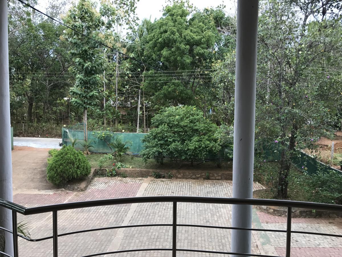 Deshani Holiday Inn Dambulla Eksteriør billede
