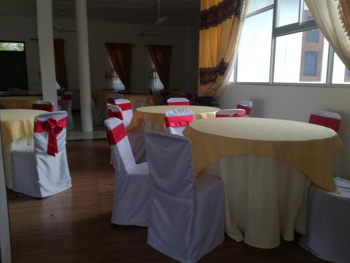 Deshani Holiday Inn Dambulla Eksteriør billede