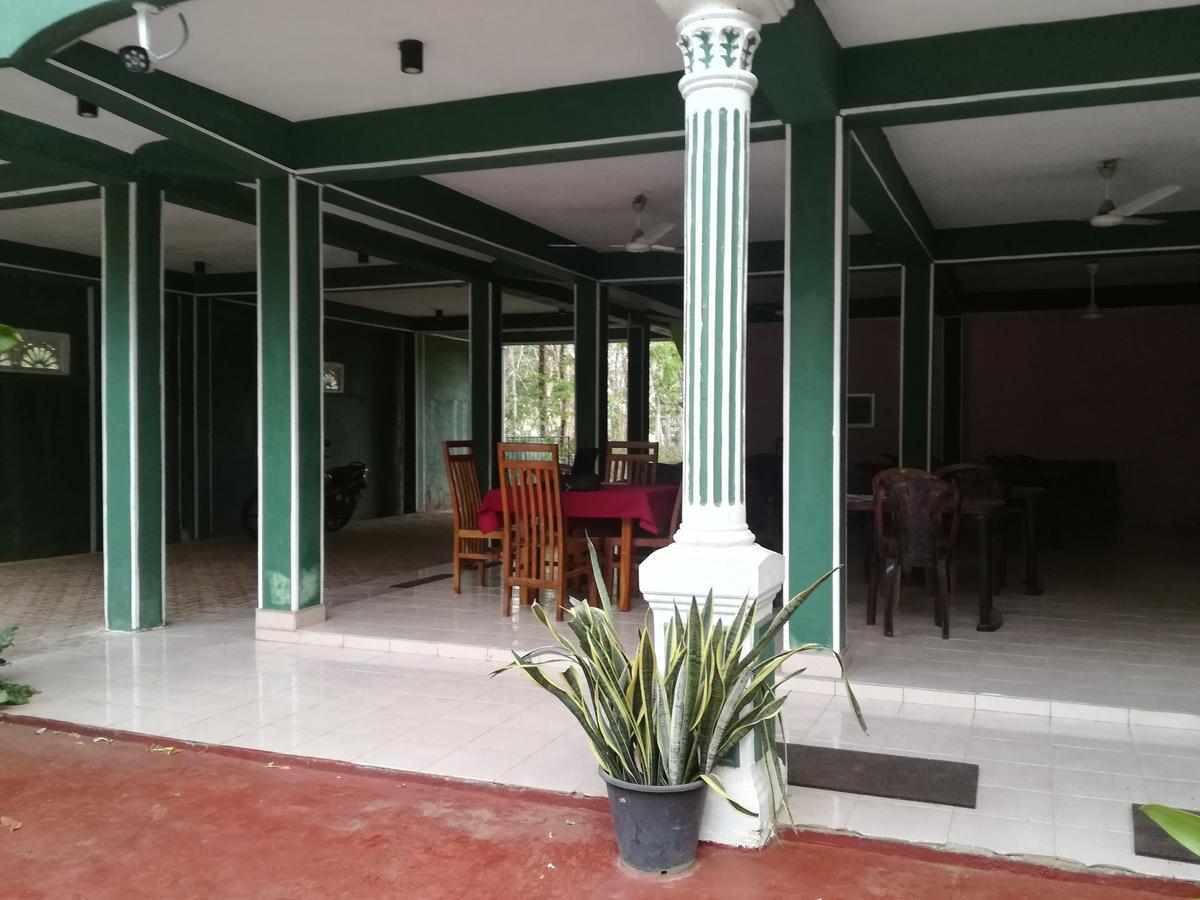 Deshani Holiday Inn Dambulla Eksteriør billede