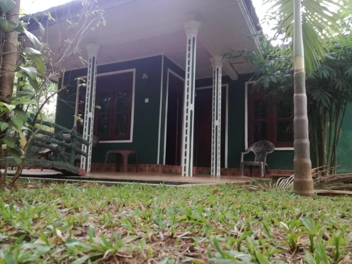 Deshani Holiday Inn Dambulla Eksteriør billede