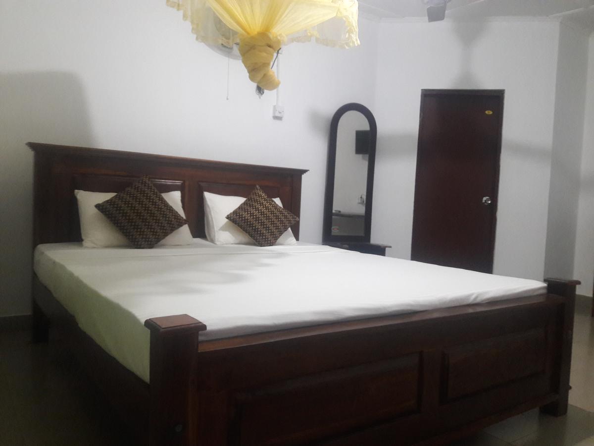 Deshani Holiday Inn Dambulla Eksteriør billede