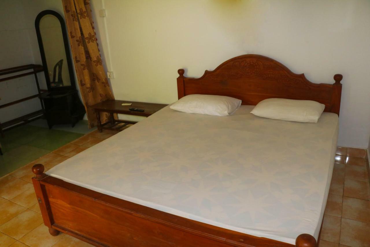 Deshani Holiday Inn Dambulla Eksteriør billede